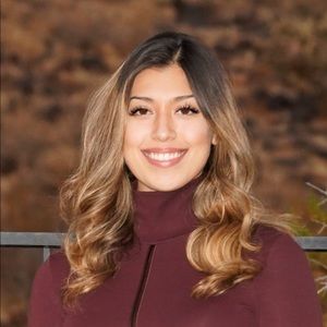 Meet your Posher, Eva